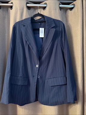 Torrid - “Menswear” Casual Blazer plus size